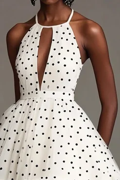 Vestido Verão Curto/Mini Ponto Preto Branco Linha-A Cabeçada