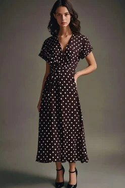 Vestido Verão Decote em V Mangas Curtas Café Branco Dot