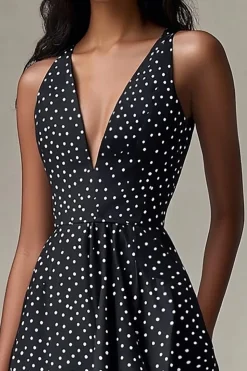 Vestido Verão Decote em V Ponto Branco Preto Curto/Mini Linha-A