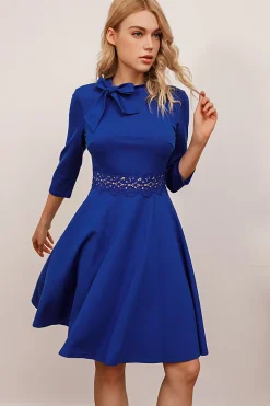 Vestido vintage azul royal com mangas