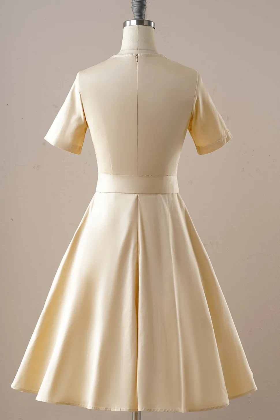 Vestido vintage de damasco square neck 1950s