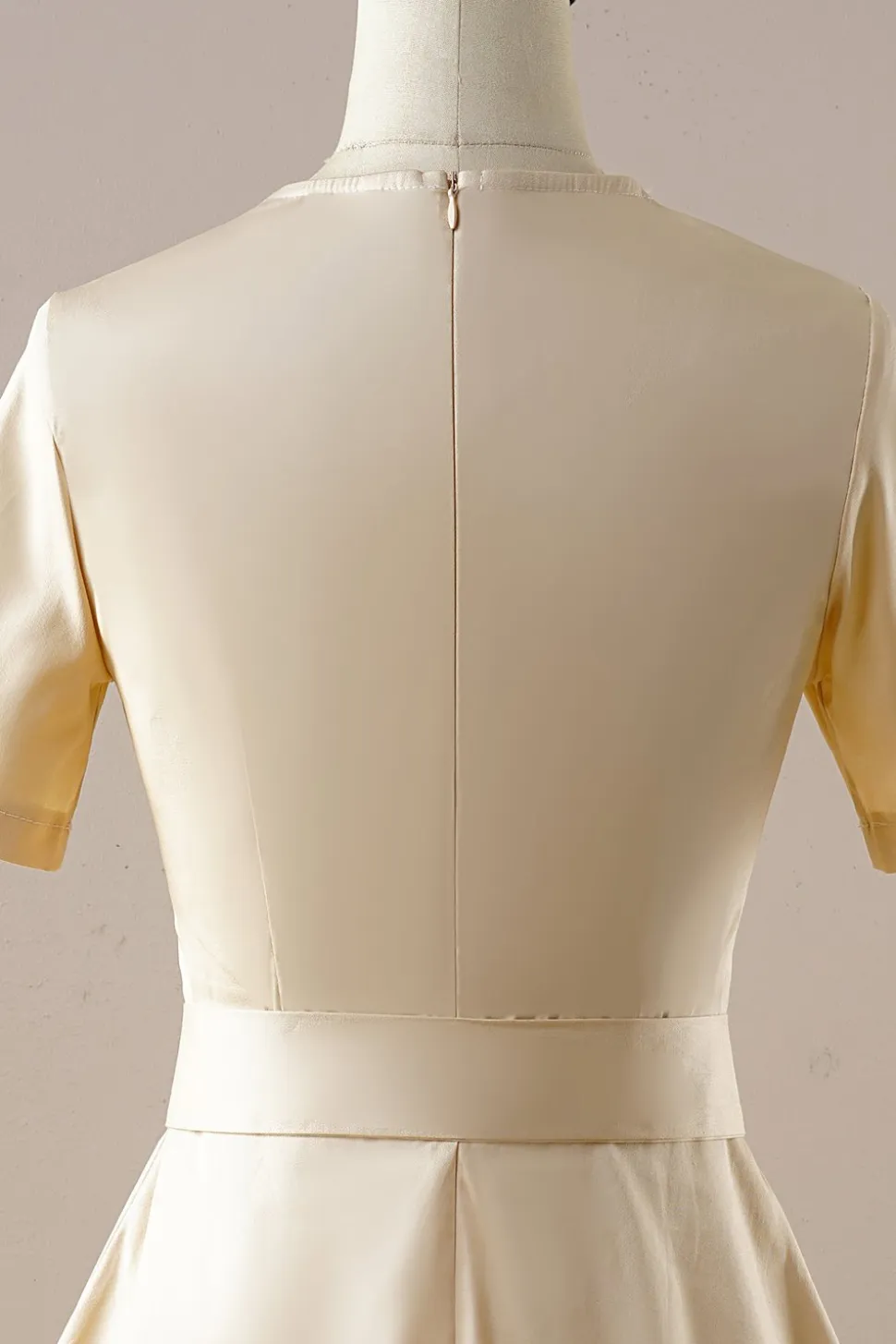 Vestido vintage de damasco square neck 1950s