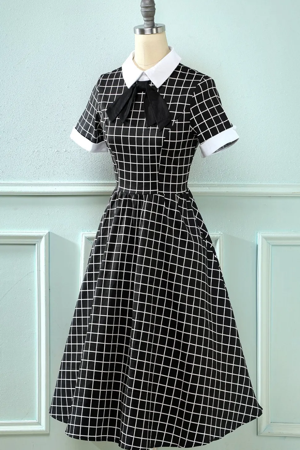 Vestido vintage xadrez de 1950 com arco