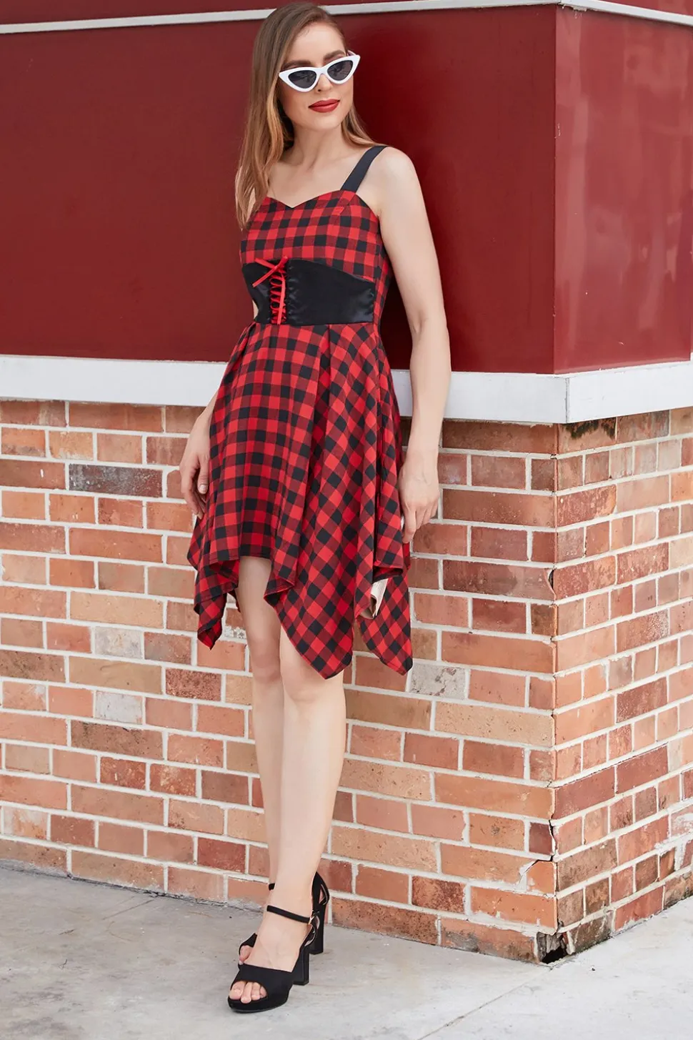 Vestido vintage xadrez vermelho e preto