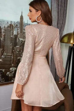Vestidos de Festa de pescoço em V-neck de champanhe