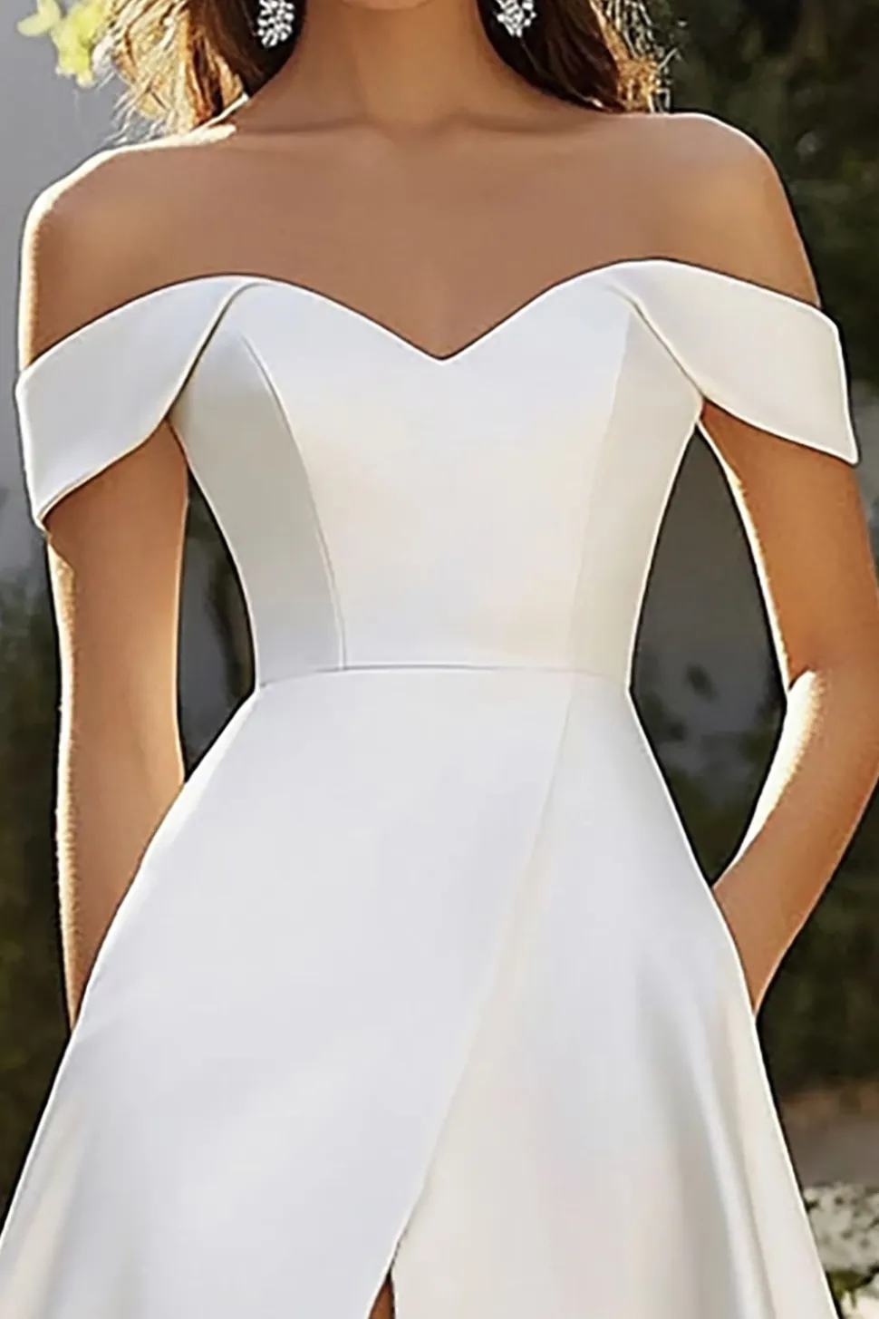 Vestidos de Noiva com Fenda Fora do Ombro Cetim Linha-A Longo