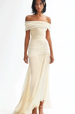 Vestidos de Noiva Longo Fora do Ombro Marfim Ruched Chiffon Bainha