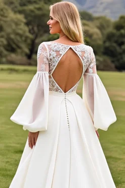 Vestidos de Noiva Marfim Longo Linha-A Mangas Compridas Apliques