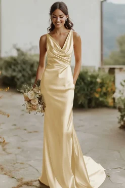 Vestidos Para Casamento Convidada Amarelo Claro Longo Decote em V Bainha Cetim