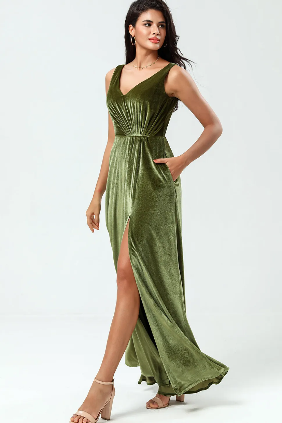 V-Neck Mangas Uma Linha Olive Velvet Vestido Madrinha com Fenda