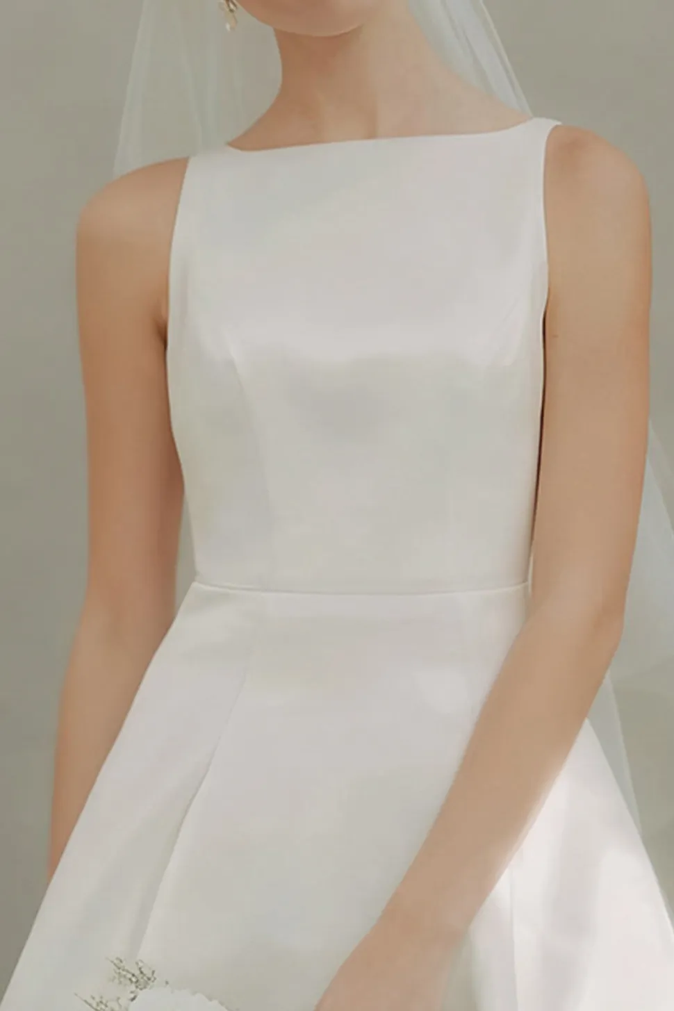 White Boat Neck Uma Linha Curto Courthouse Vestido de Noiva